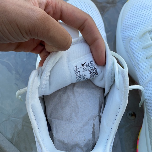 Nike Lebron Witness IV - Picture 4 of 5